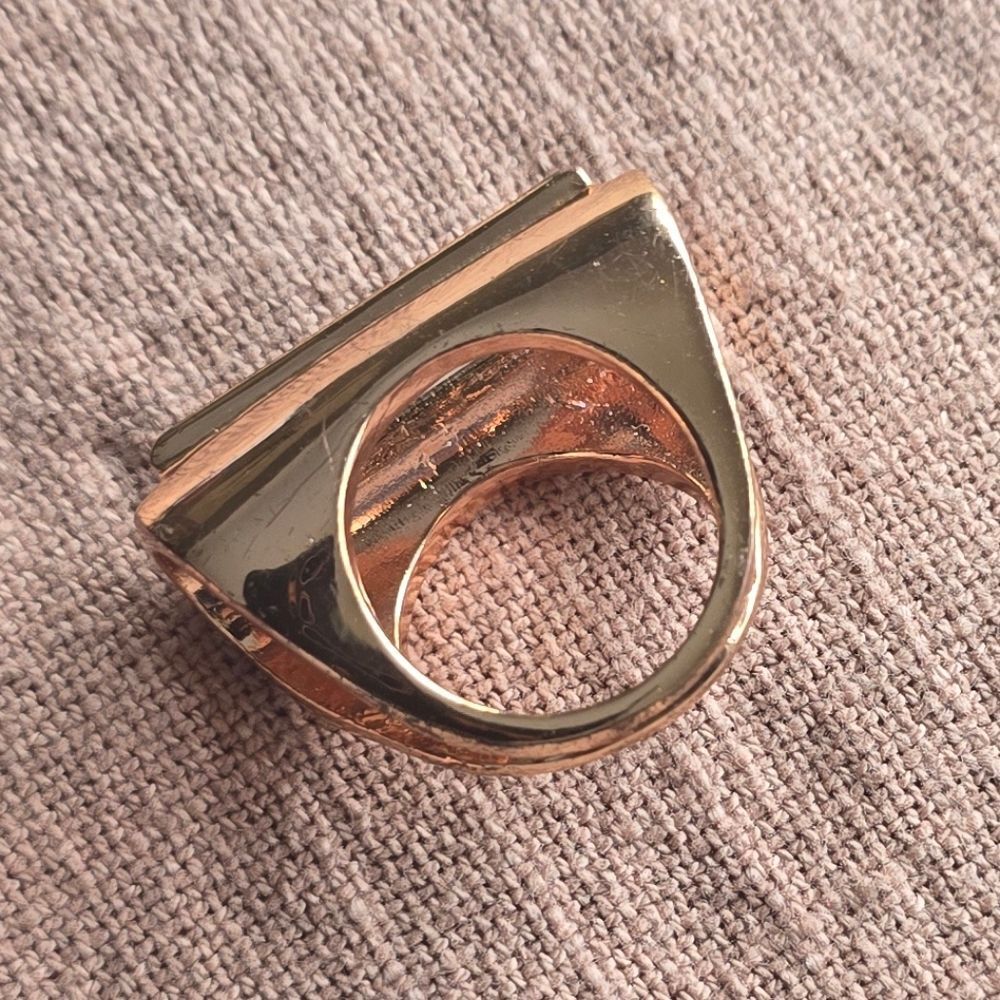 Gold Statement Ring With Clear Gemstone - image 2